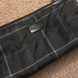 Roxy wristlet